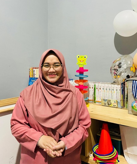 Fitri Rosiana, A.Md.TW, S.Psi