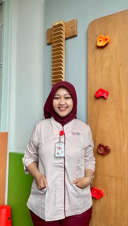 Astri Kurniati, S.Tr.Kes