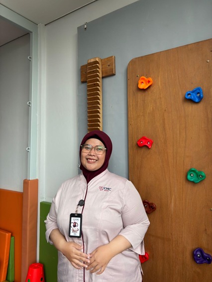 Aysha Aprilia, A.Md.TW