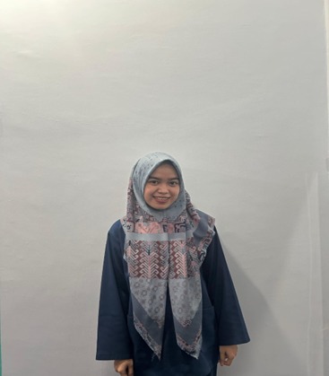 Andi Husnul Khatimah, S.Kes